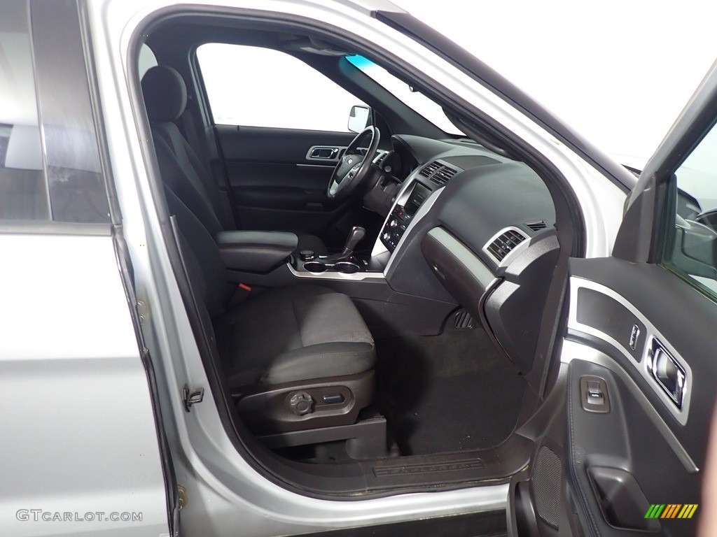 2015 Explorer XLT 4WD - Ingot Silver / Charcoal Black photo #41
