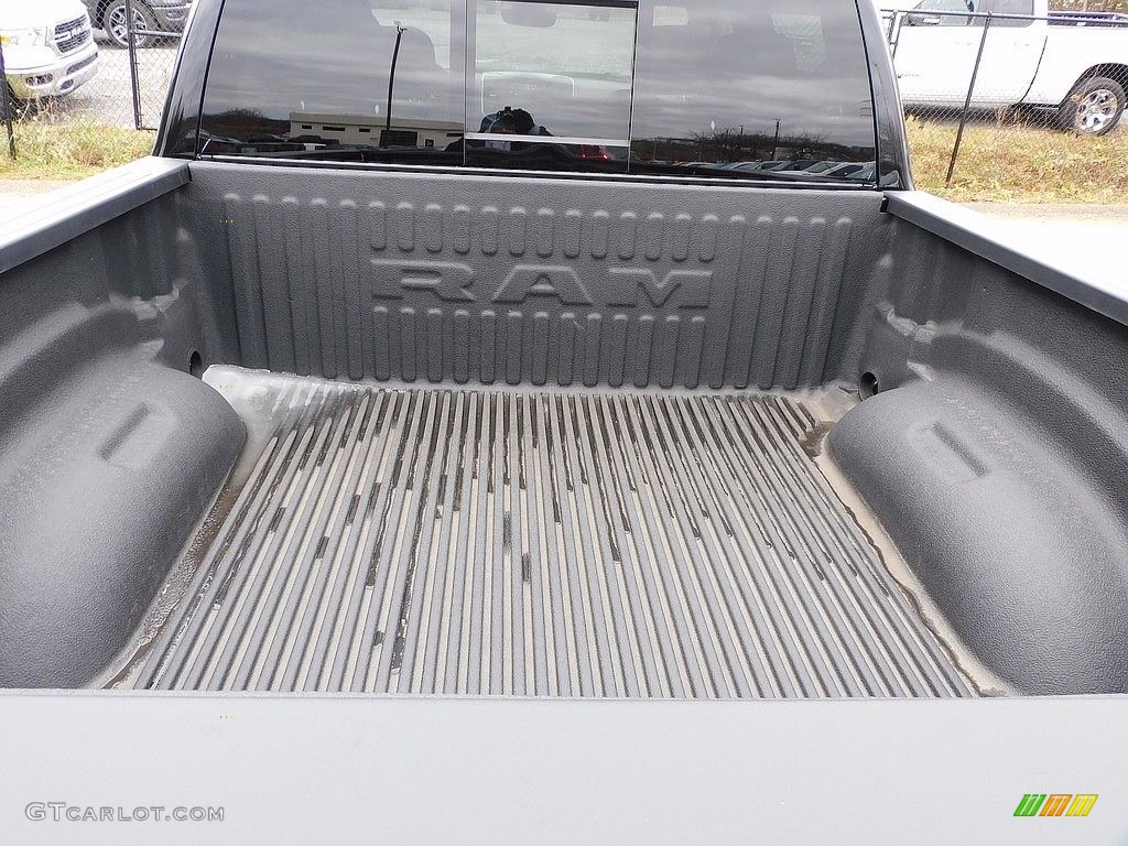 2020 1500 Big Horn Night Edition Crew Cab 4x4 - Diamond Black Crystal Pearl / Black photo #7