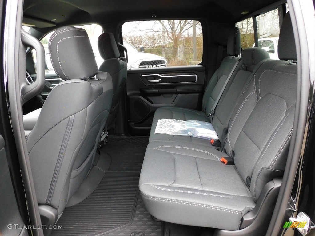2020 1500 Big Horn Night Edition Crew Cab 4x4 - Diamond Black Crystal Pearl / Black photo #12