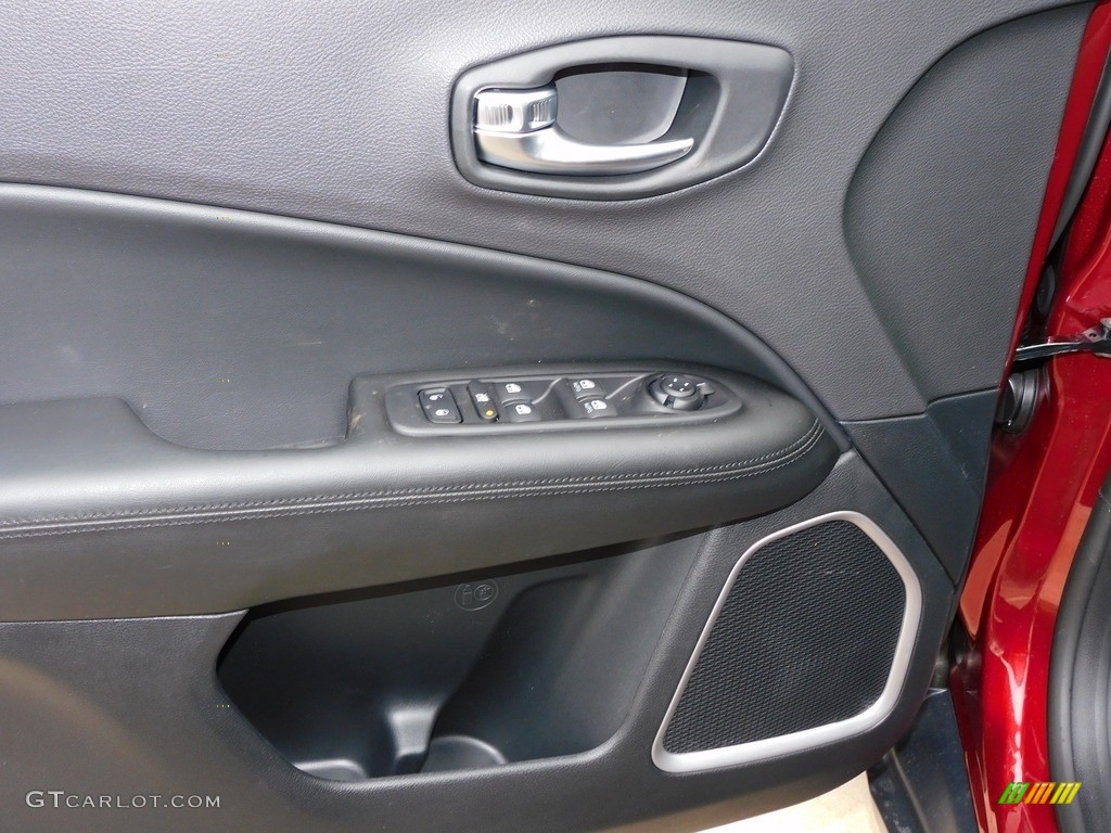 2021 Jeep Compass Altitude 4x4 Door Panel Photos