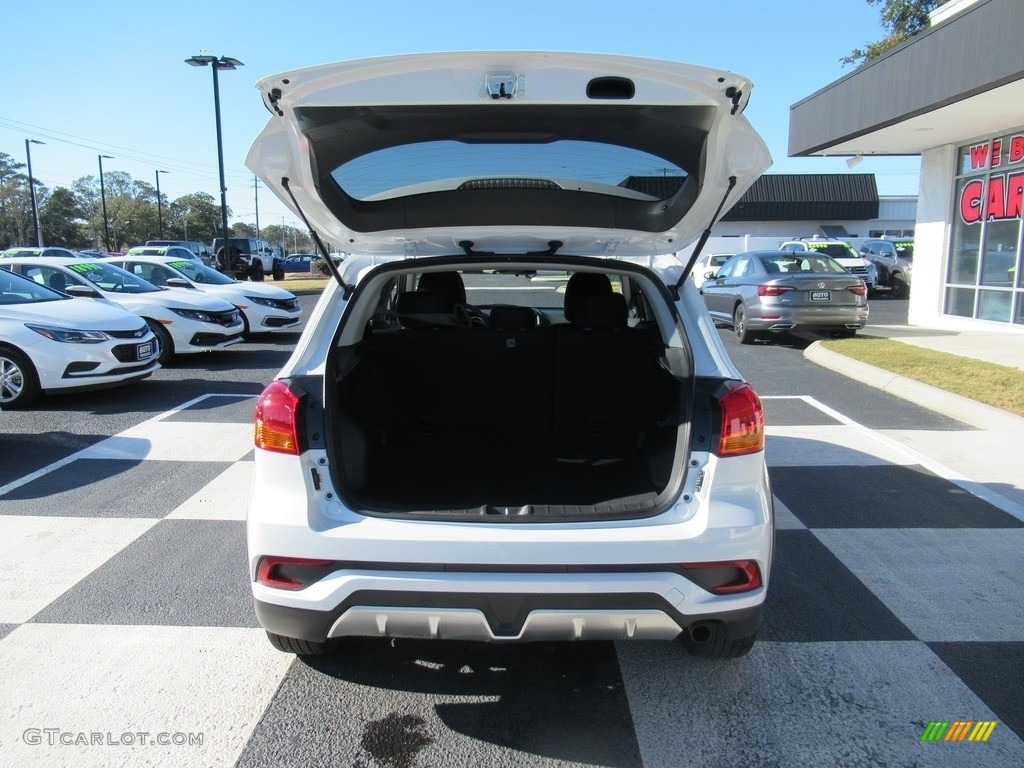 2019 Outlander Sport ES AWC - Pearl White / Black photo #5