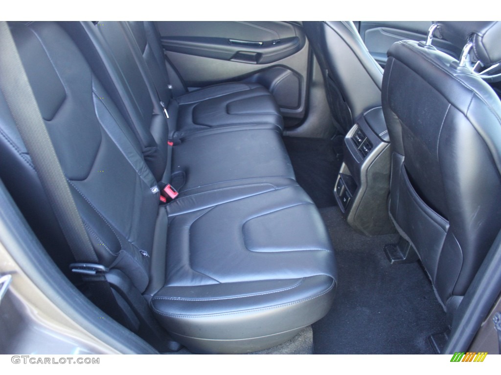 2019 Ford Edge Titanium Rear Seat Photo #140446730