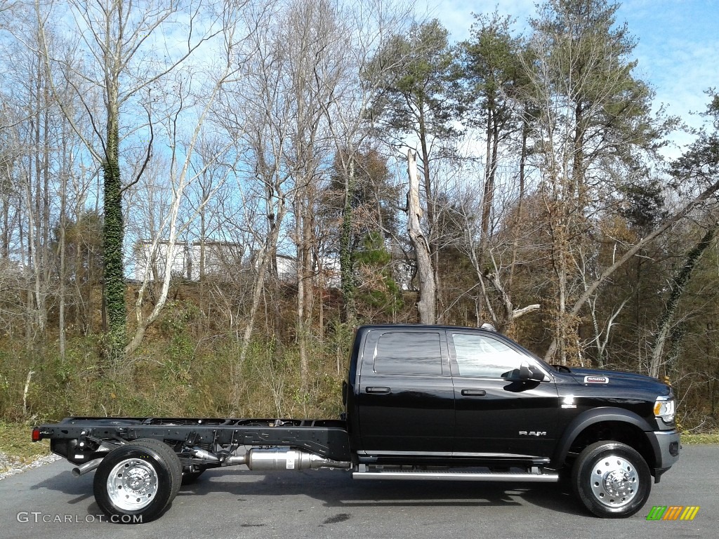 Diamond Black Crystal Pearl 2020 Ram 5500 Tradesman Crew Cab 4x4 Chassis Exterior Photo #140454157