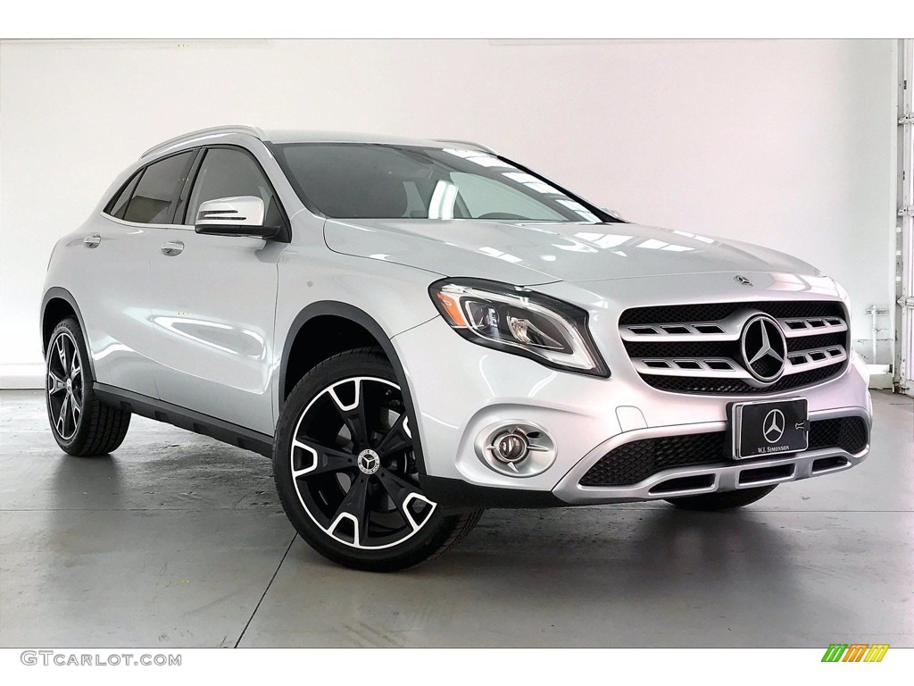 2020 GLA 250 - Iridium Silver Metallic / Black photo #34