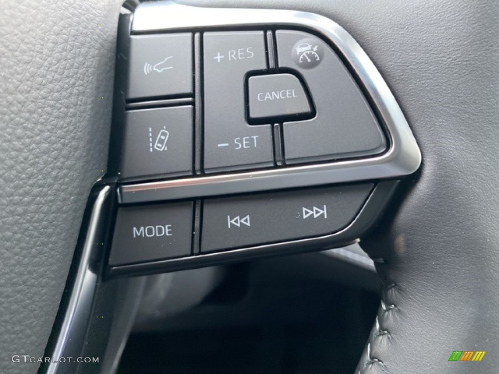 2021 Toyota Highlander XLE AWD Black Steering Wheel Photo #140456215