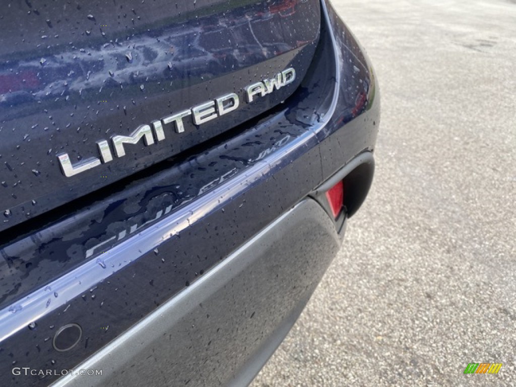 2021 Toyota Highlander Limited AWD Marks and Logos Photo #140457724