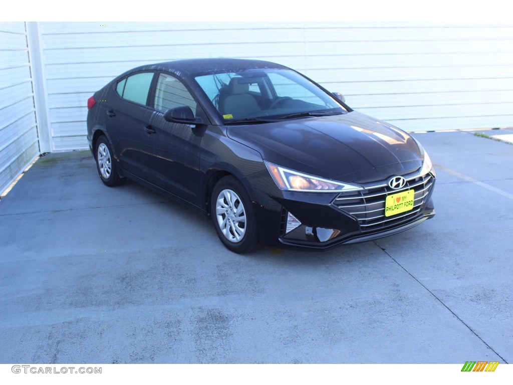 2019 Elantra SE - Phantom Black / Gray photo #2