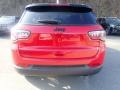 Redline Pearl - Compass Latitude 4x4 Photo No. 10