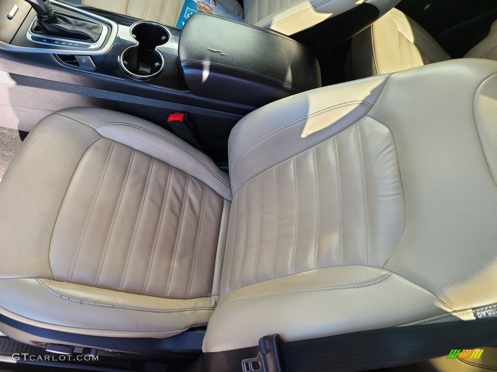 2017 Edge SEL AWD - White Gold Metallic / Dune photo #8