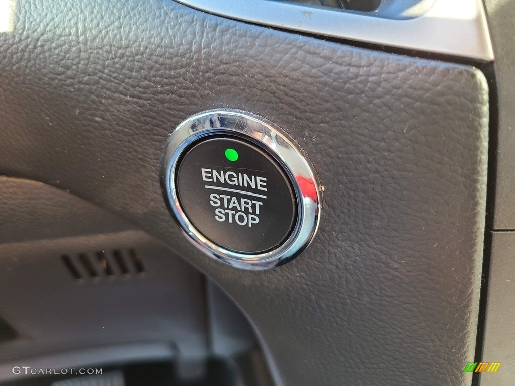 2017 Edge SEL AWD - White Gold Metallic / Dune photo #17