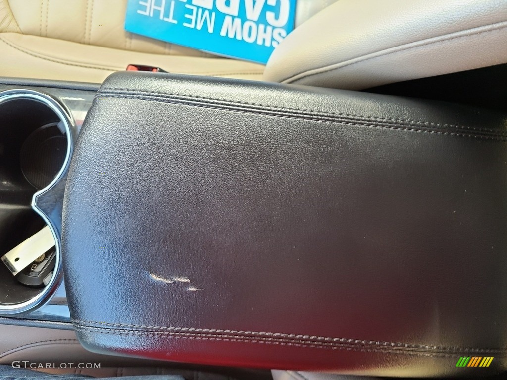 2017 Edge SEL AWD - White Gold Metallic / Dune photo #26