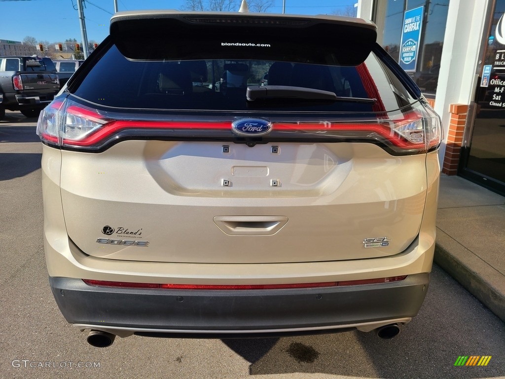 2017 Edge SEL AWD - White Gold Metallic / Dune photo #32