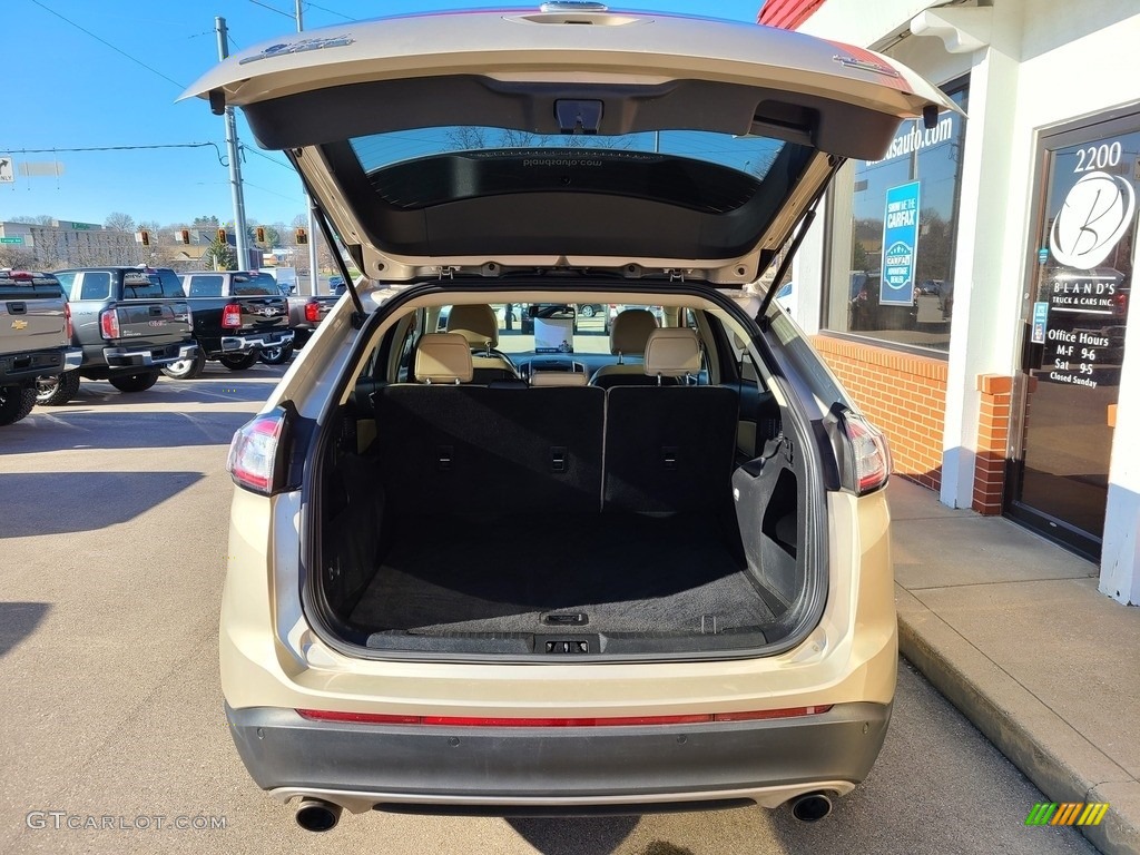 2017 Edge SEL AWD - White Gold Metallic / Dune photo #35