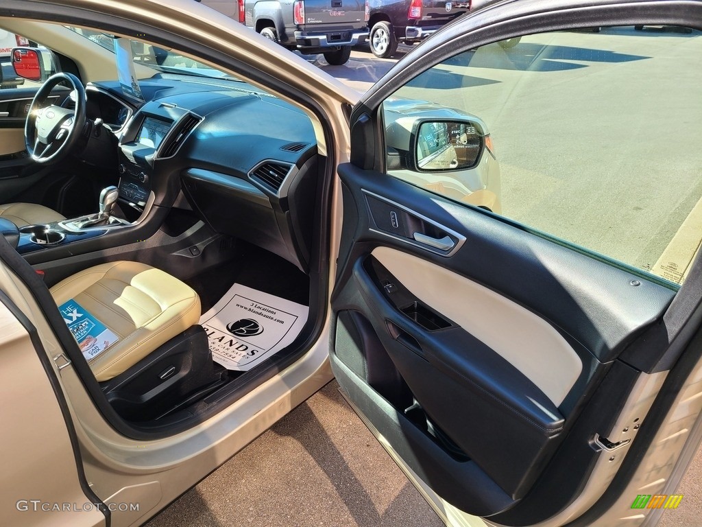 2017 Edge SEL AWD - White Gold Metallic / Dune photo #43