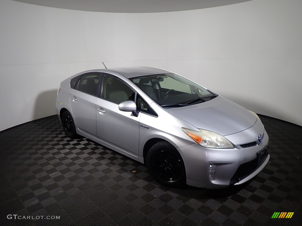 2012 Prius 3rd Gen Two Hybrid - Classic Silver Metallic / Dark Gray photo #2