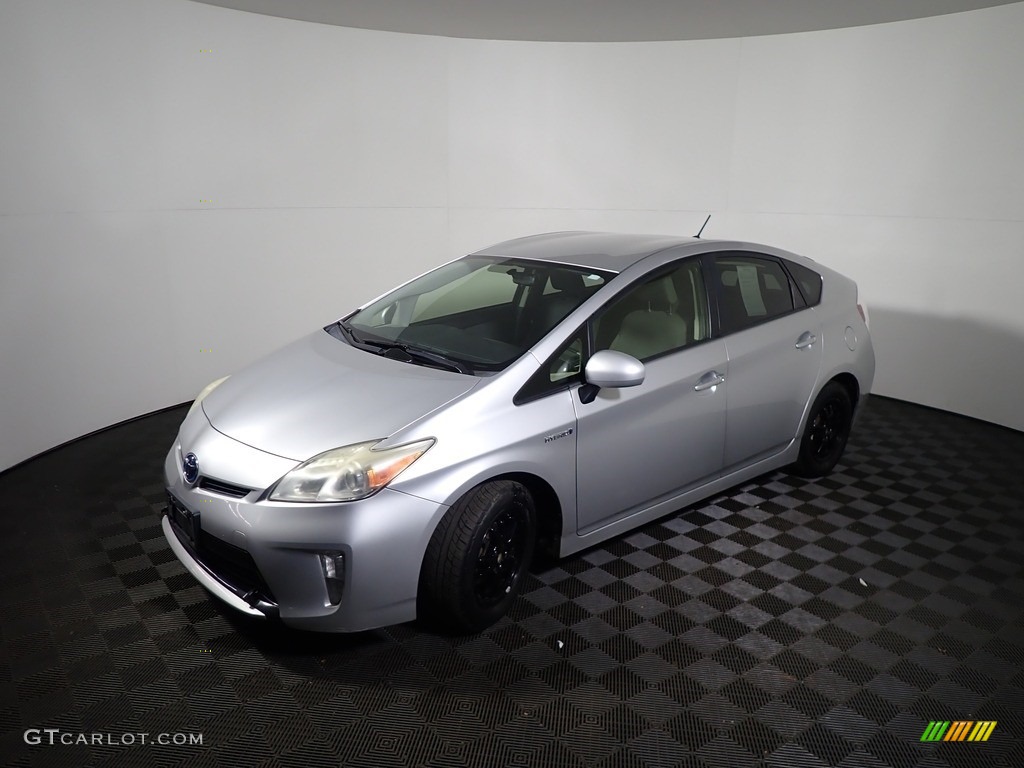 2012 Prius 3rd Gen Two Hybrid - Classic Silver Metallic / Dark Gray photo #8