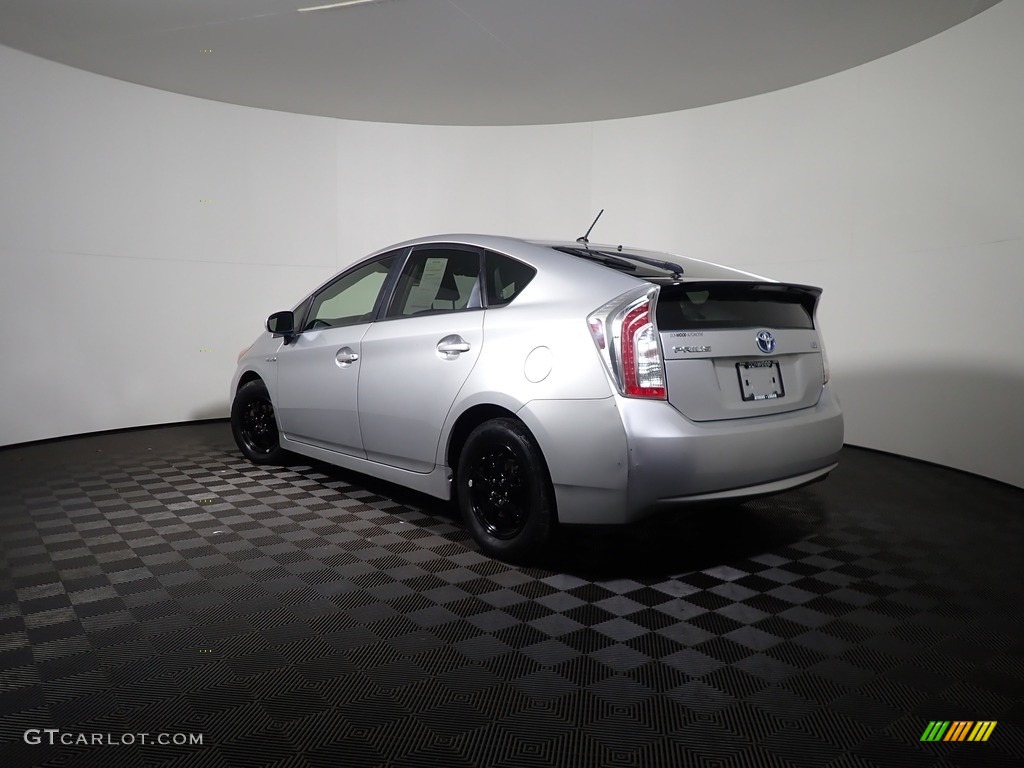 2012 Prius 3rd Gen Two Hybrid - Classic Silver Metallic / Dark Gray photo #10