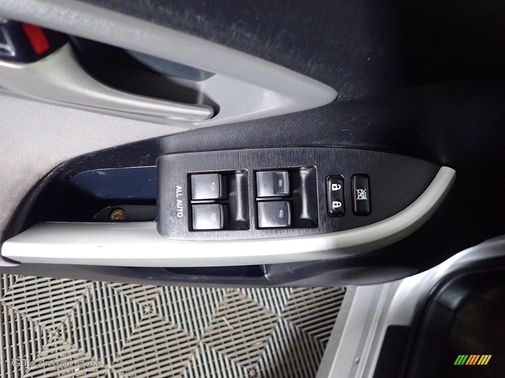 2012 Prius 3rd Gen Two Hybrid - Classic Silver Metallic / Dark Gray photo #20