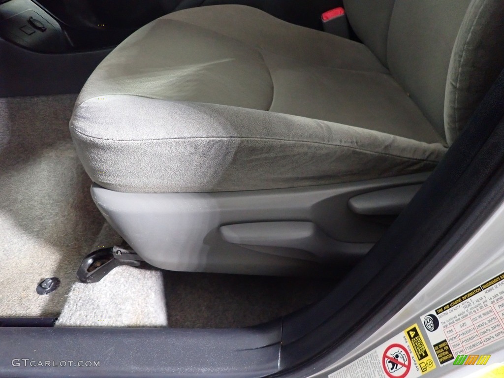 2012 Prius 3rd Gen Two Hybrid - Classic Silver Metallic / Dark Gray photo #22
