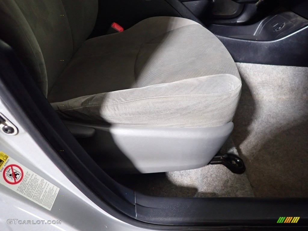 2012 Prius 3rd Gen Two Hybrid - Classic Silver Metallic / Dark Gray photo #40