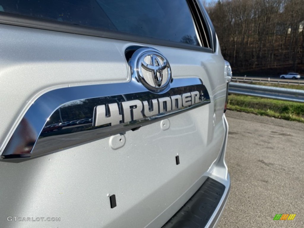 2021 Toyota 4Runner Limited 4x4 Marks and Logos Photo #140482516