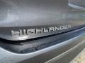 2021 Magnetic Gray Metallic Toyota Highlander Hybrid XLE AWD  photo #26