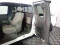Avalanche White - Frontier XE King Cab Photo No. 31
