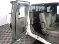 Avalanche White - Frontier XE King Cab Photo No. 33