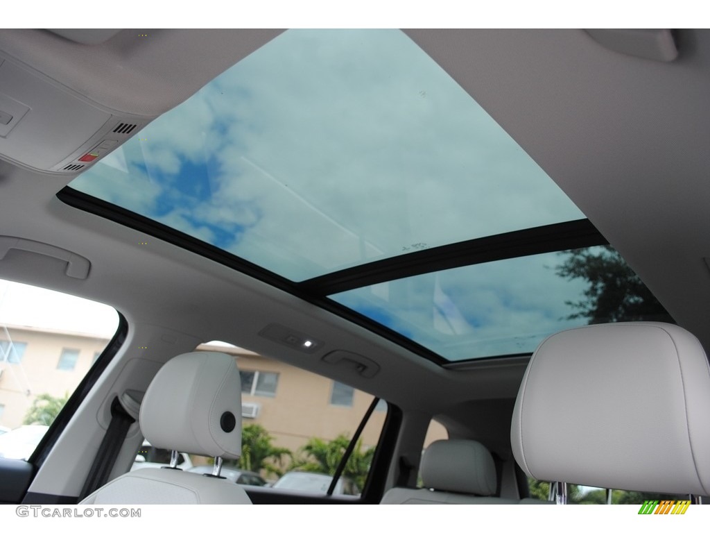 2020 Volkswagen Tiguan SEL Sunroof Photo #140486665