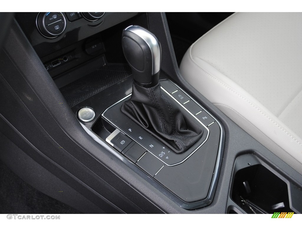 2020 Volkswagen Tiguan SEL Storm Gray Dashboard Photo #140486686