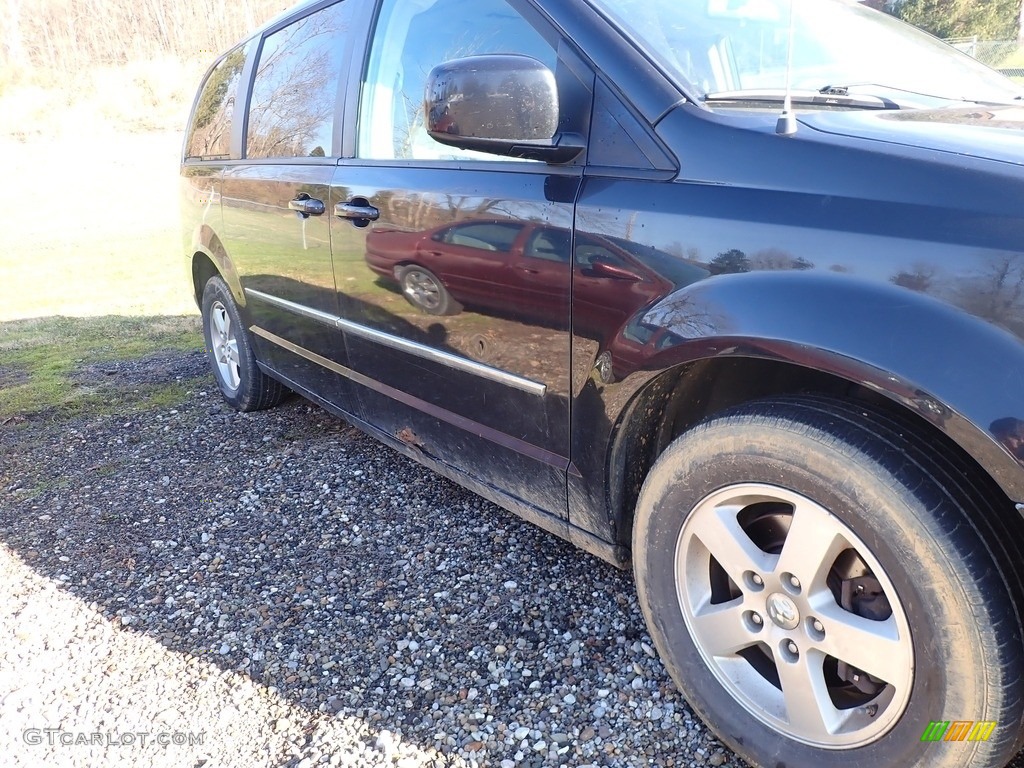 2010 Grand Caravan SXT - Brilliant Black Crystal Pearl / Medium Slate Gray/Light Shale photo #3