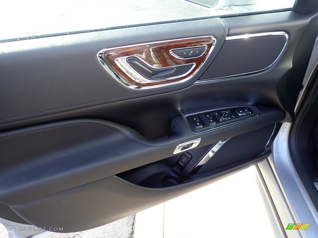 2020 Lincoln Continental FWD Door Panel Photos