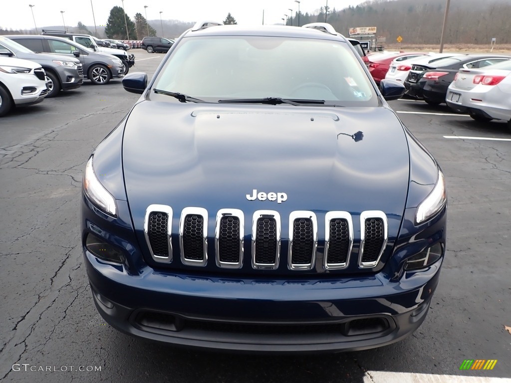 2018 Cherokee Latitude Plus 4x4 - Patriot Blue Pearl / Black photo #3