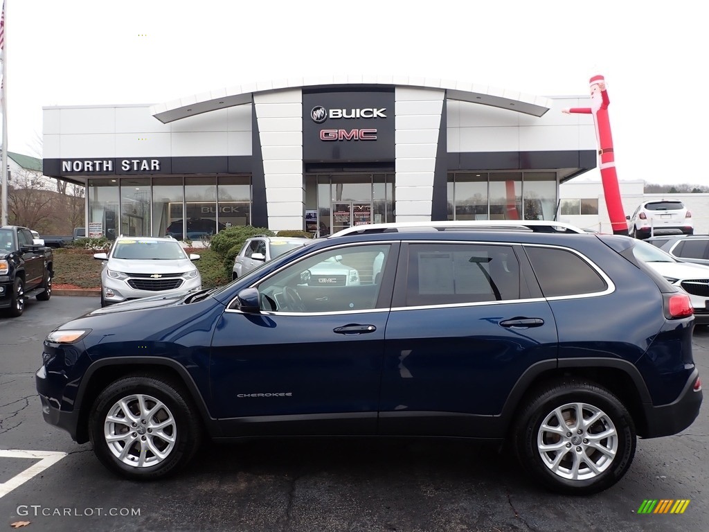 2018 Cherokee Latitude Plus 4x4 - Patriot Blue Pearl / Black photo #13