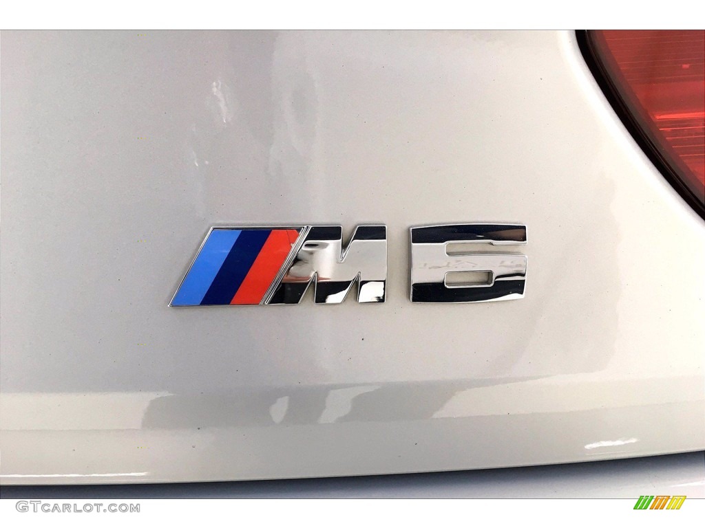 2018 BMW M6 Convertible Marks and Logos Photos