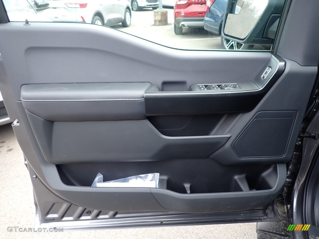 2021 Ford F150 STX SuperCrew 4x4 Black Door Panel Photo #140497389