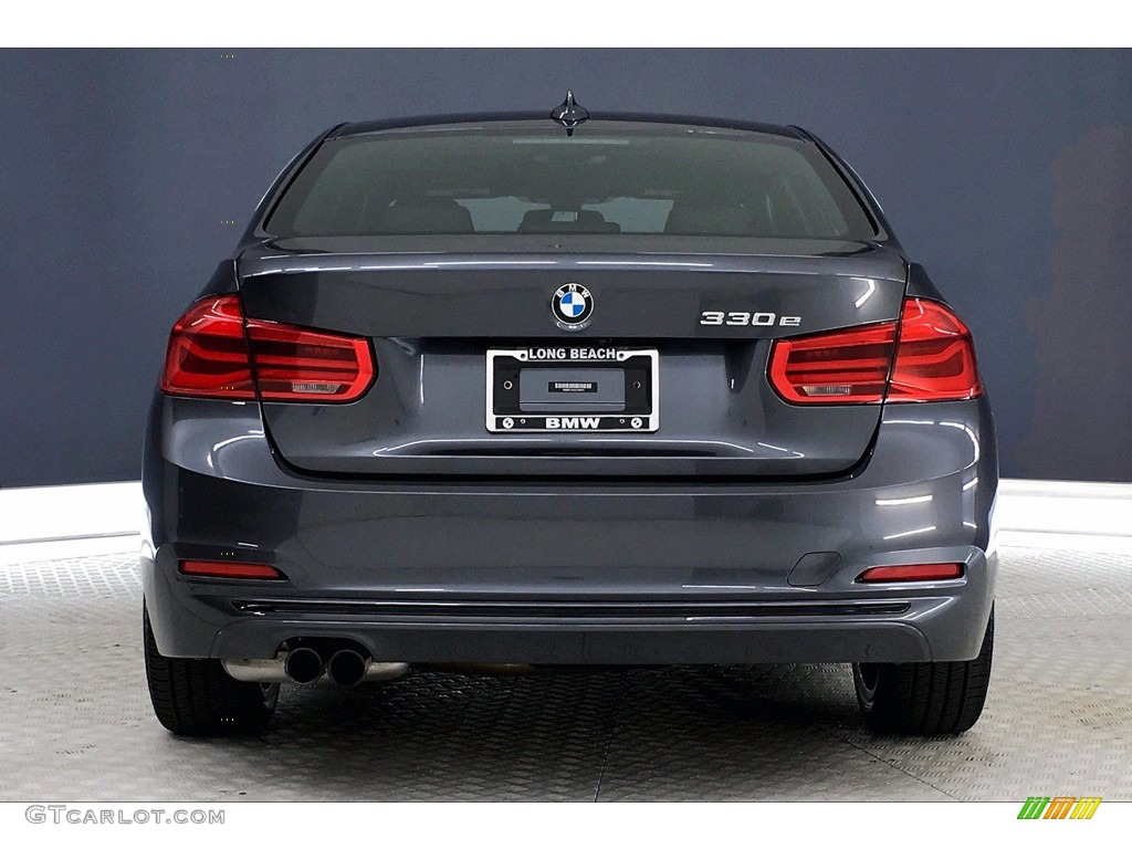 2018 3 Series 330e iPerformance Sedan - Platinum Silver Metallic / Black photo #3