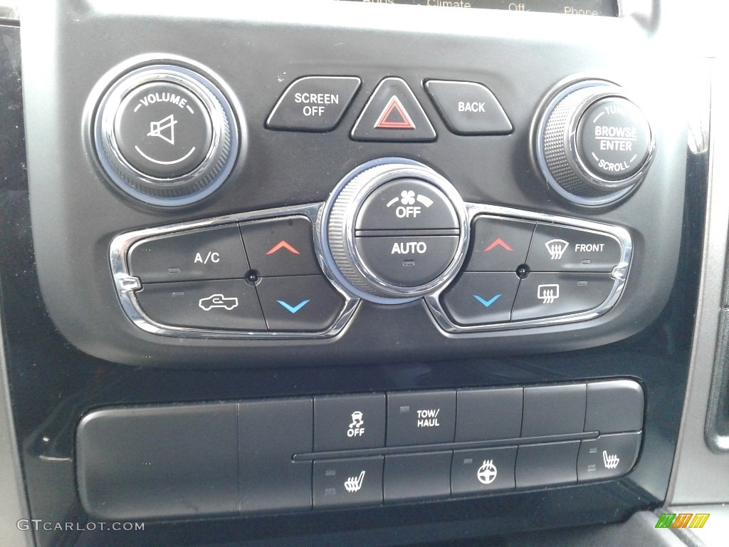 2017 Ram 1500 Sport Quad Cab 4x4 Controls Photo #140497632