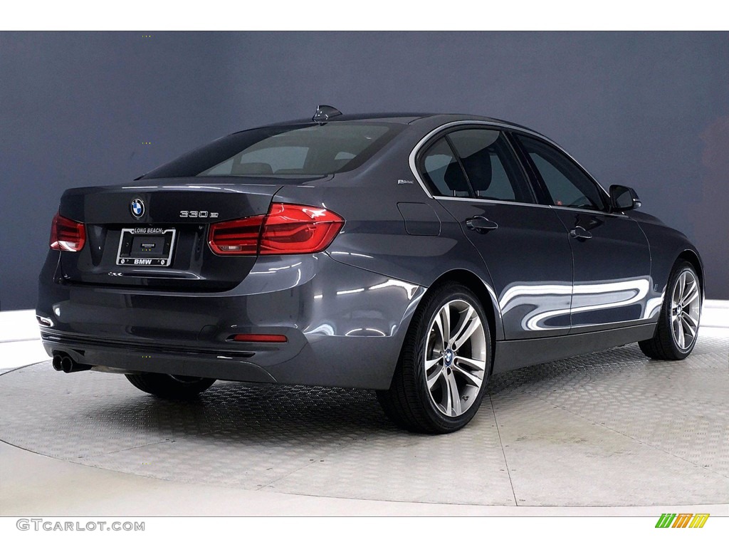 2018 3 Series 330e iPerformance Sedan - Platinum Silver Metallic / Black photo #13