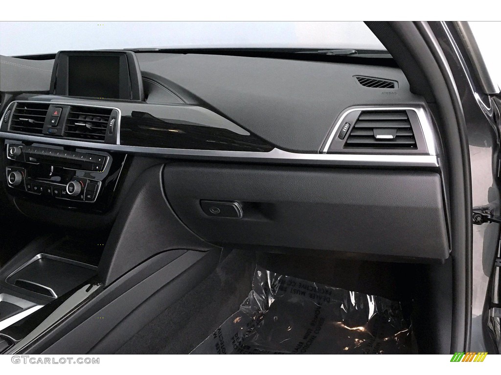 2018 3 Series 330e iPerformance Sedan - Platinum Silver Metallic / Black photo #22