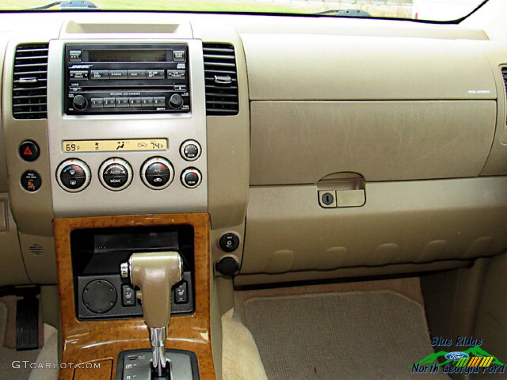 2007 Pathfinder LE - Super Black / Desert photo #16