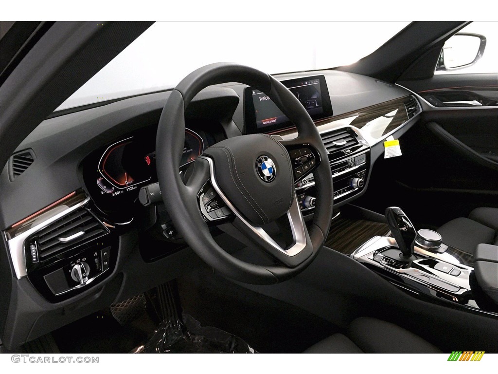 2020 5 Series 530i Sedan - Jet Black / Black photo #21