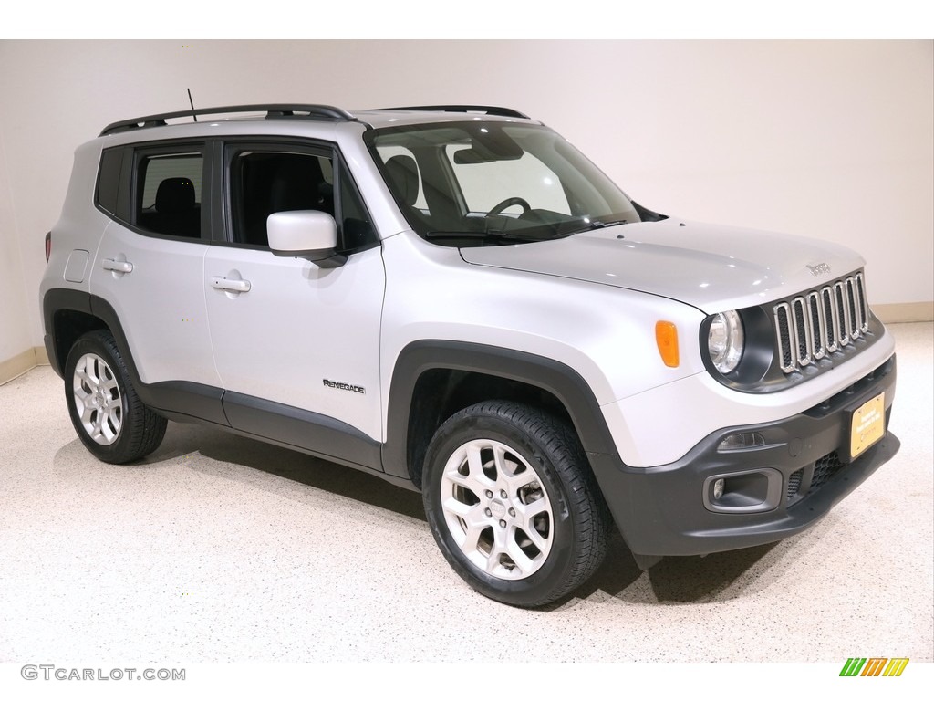 2018 Renegade Latitude 4x4 - Glacier Metallic / Black photo #1