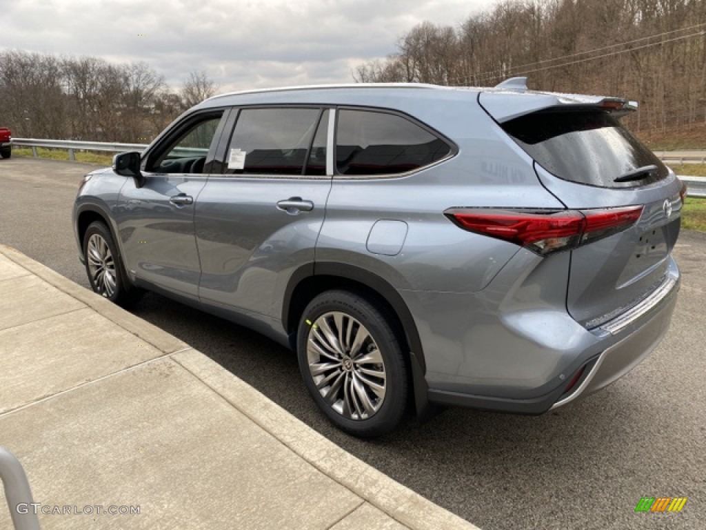 2021 Highlander Hybrid Platinum AWD - Moon Dust / Graphite photo #2