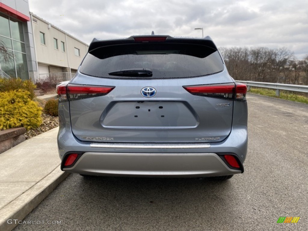 2021 Highlander Hybrid Platinum AWD - Moon Dust / Graphite photo #16