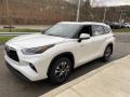 2021 Blizzard White Pearl Toyota Highlander Hybrid XLE AWD  photo #14