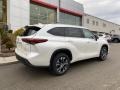 2021 Blizzard White Pearl Toyota Highlander Hybrid XLE AWD  photo #15