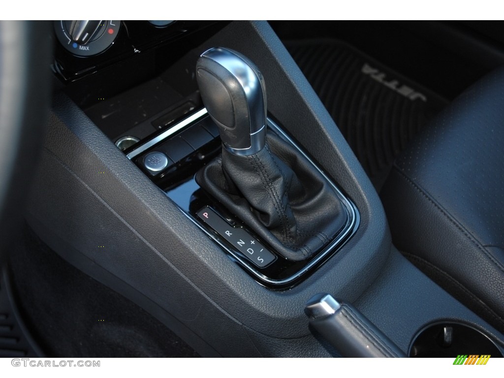 2018 Jetta SE Sport - Pure White / Titan Black photo #13