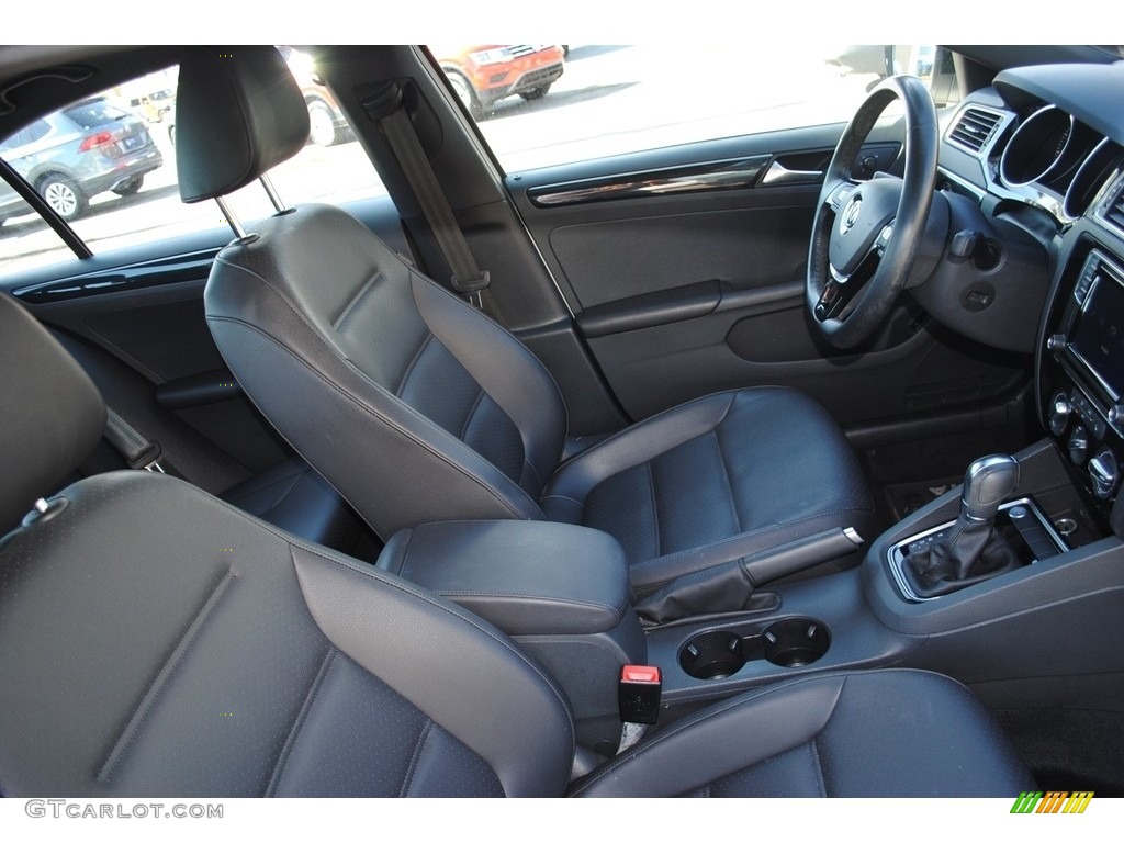 2018 Jetta SE Sport - Pure White / Titan Black photo #18