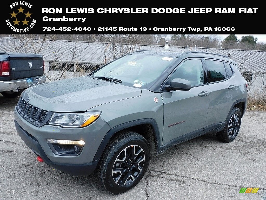 2021 Compass Trailhawk 4x4 - Sting-Gray / Black/Ruby Red photo #1
